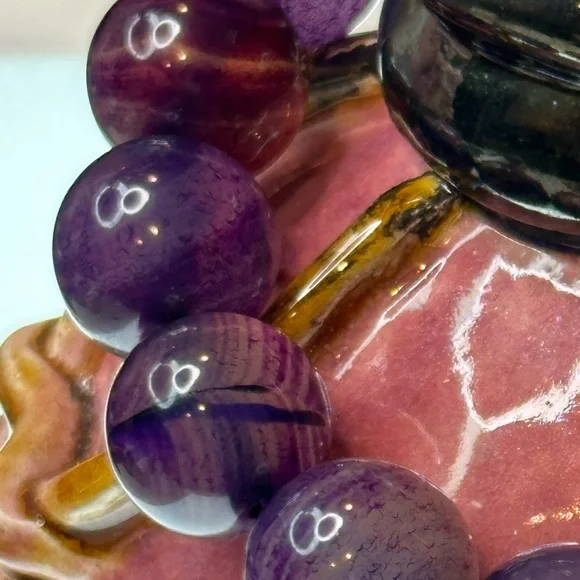 Purple Banded Agate 14mm Size 6.5 - Picture 1 of 4
